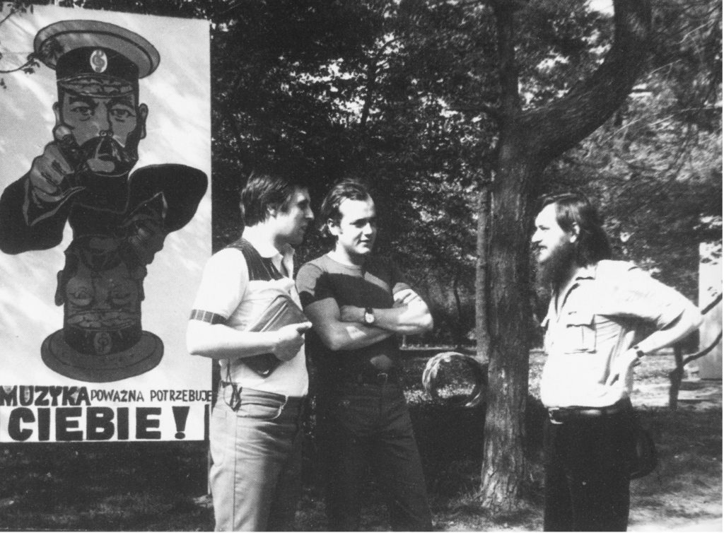 Eugeniusz Knapik, Andrzej Krzanowski i Aleksander Lasoń na festiwalu Młodzi Muzycy Młodemu Miastu w Stalowej Woli, 1979, fot. S. Szlęzak.